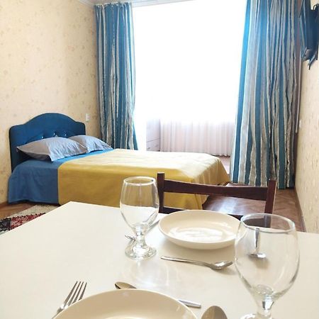Aura On Kievskaya, 168 Appartement Bisjkek Buitenkant foto