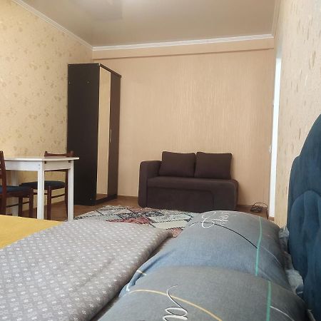 Aura On Kievskaya, 168 Appartement Bisjkek Buitenkant foto