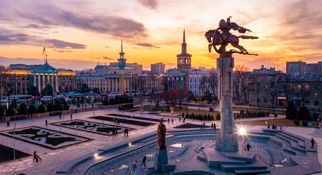 Aura On Kievskaya, 168 Appartement Bisjkek Buitenkant foto